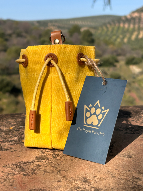 Bolsa Porta Premios para Mascotas | Entrenamiento y Paseos – The Royal Pet Club